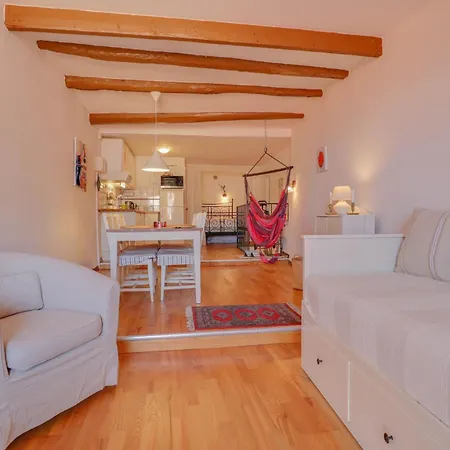 Lägenhet 'la Belle Vue Mer' Cozy Appartement, Centre, Menton